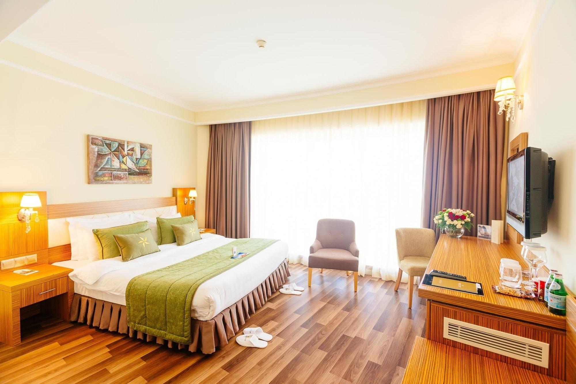 Grand Pasha Luxury Central Nicosia Hotel & Casino Экстерьер фото