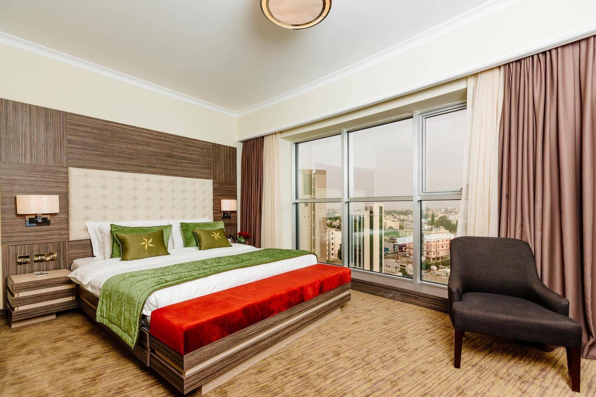 Grand Pasha Luxury Central Nicosia Hotel & Casino Экстерьер фото