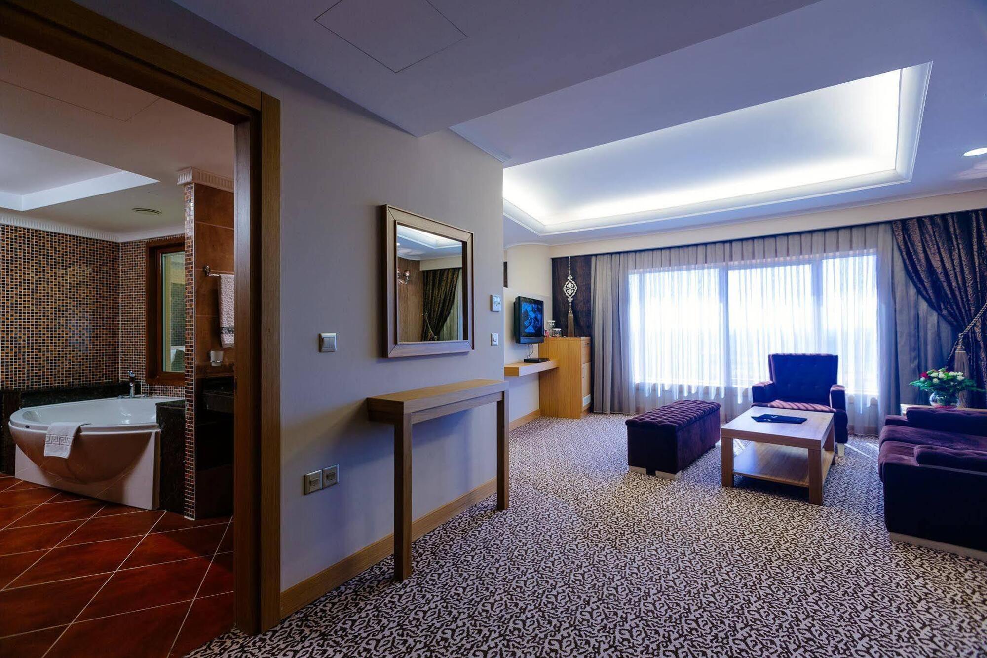 Grand Pasha Luxury Central Nicosia Hotel & Casino Экстерьер фото