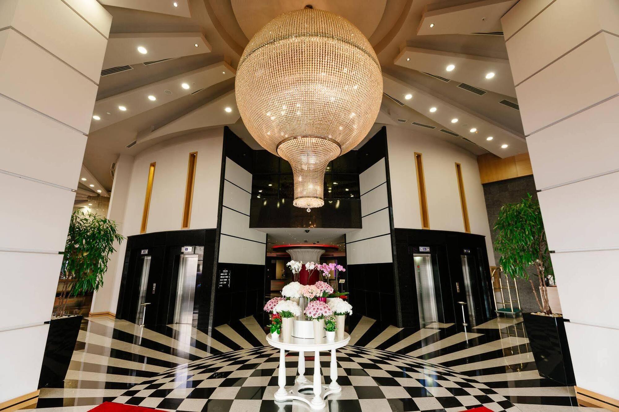 Grand Pasha Luxury Central Nicosia Hotel & Casino Экстерьер фото